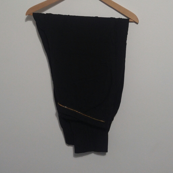 ⚡️SALE⚡️Baby Phat Black Jogger Style Trouser w/Gold Chain - Picture 4 of 8